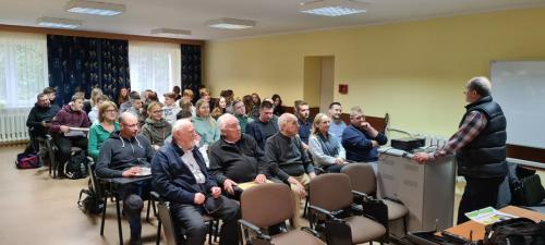 uczestnicy seminarium na Sali obrad